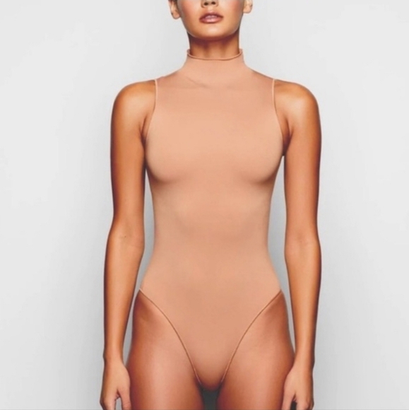 SKIMS Mock Neck Sleeveless Bodysuit Size L/XL - Picture 1 of 5